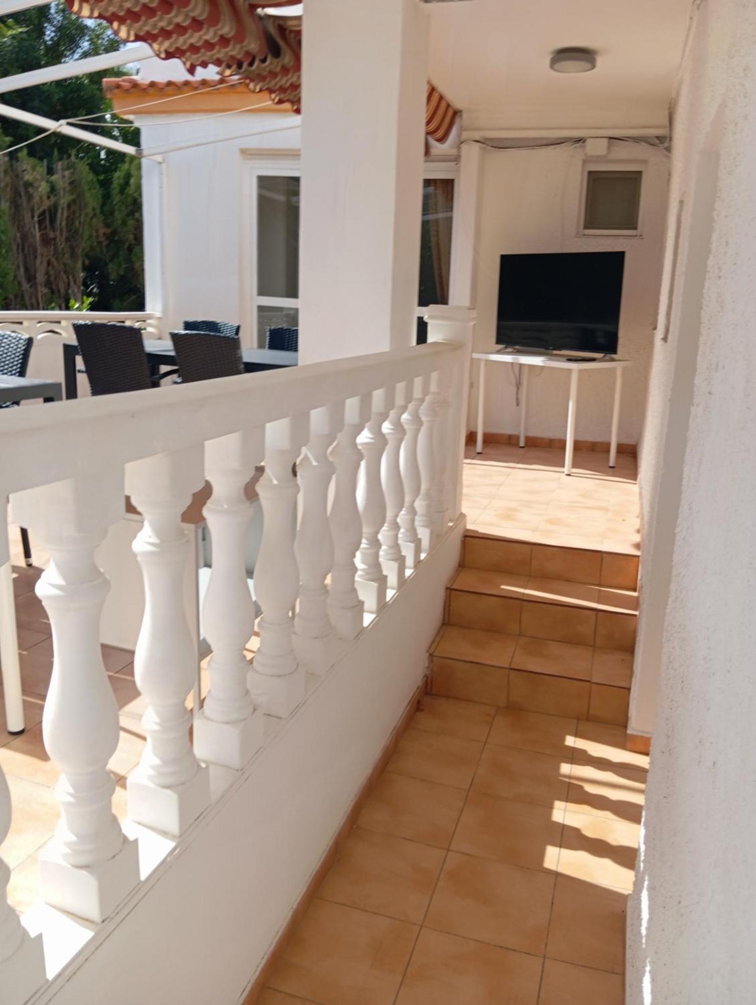 Villa Benucia Family Guest House La Nucía Екстериор снимка