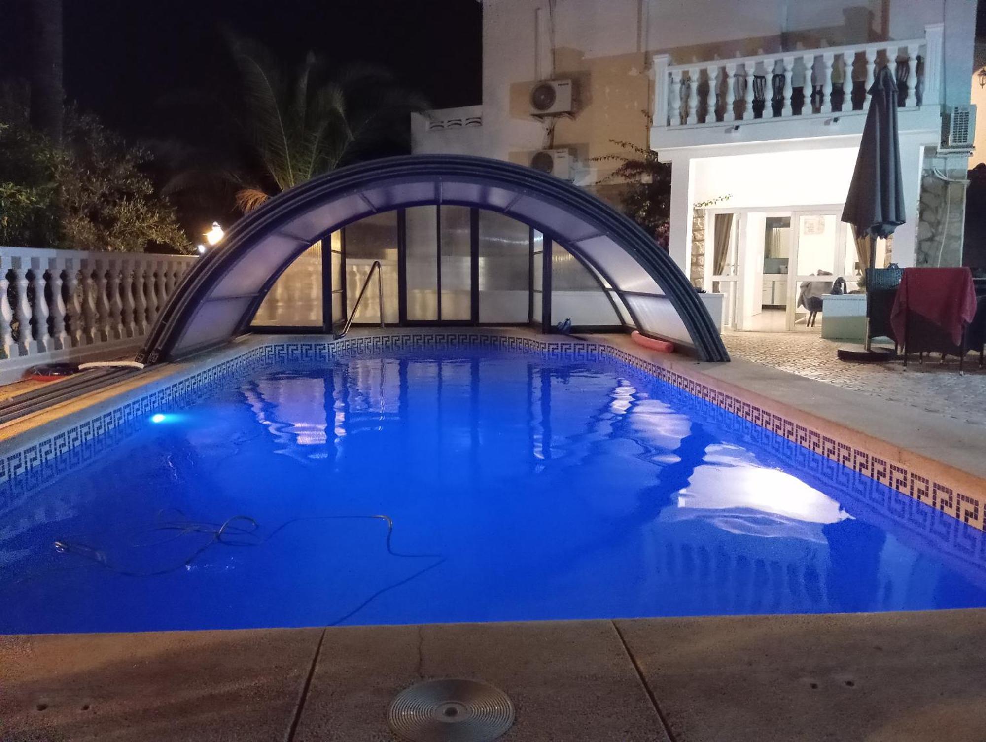Villa Benucia Family Guest House La Nucía Екстериор снимка